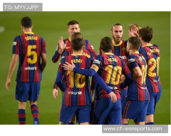 拉波尔塔宣布诺坎普第三层看台下赛季初将可容纳27000名球迷 拉波尔塔宣布诺坎普第三层看台下赛季初将可容纳27000名球迷