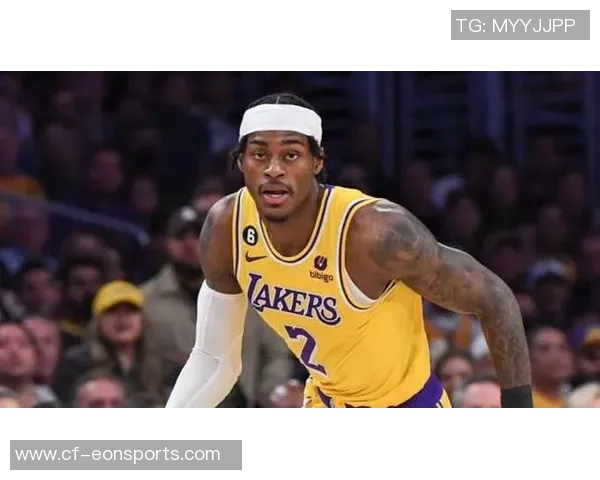 拉拉维亚称赞范德比尔特防守表现为球队奠定坚实基础 拉拉维亚称赞范德比尔特防守表现为球队奠定坚实基础